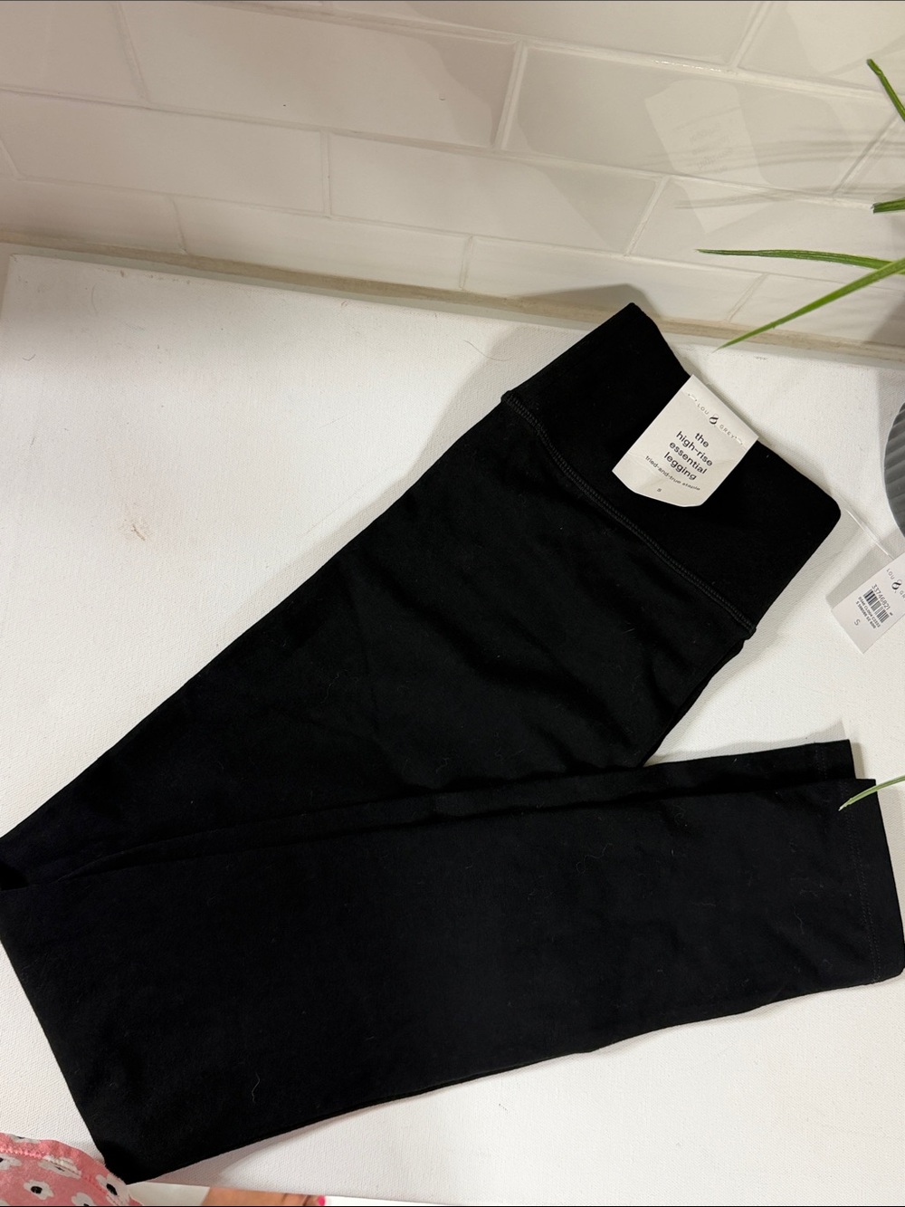 LOFT Lou & Grey Black Leggings . NEW w tags